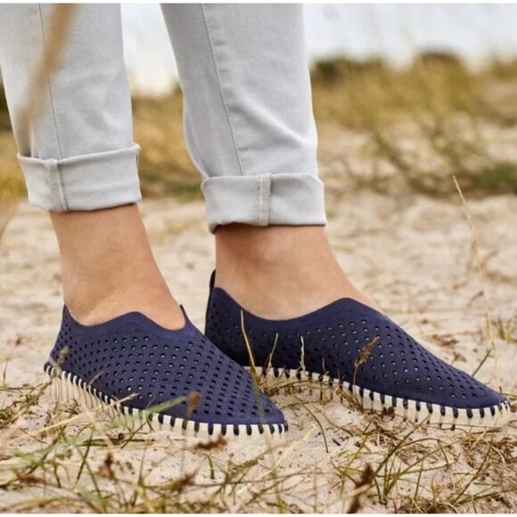 Ilse Jacobsen Tulip 139 Navy Blue Perforated Slip On Shoes Size EU 40 - Picture 2 of 11